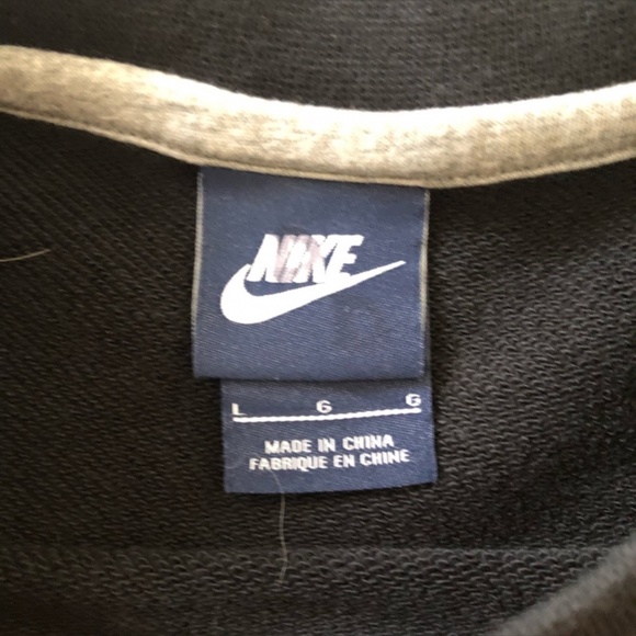Nike long Sleeves Sweater - Picture 2 of 4